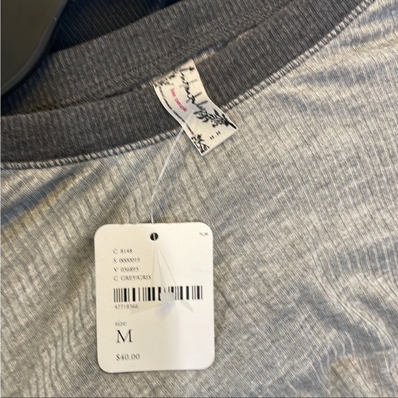 FREE PEOPLE NWT Intimately Women’s 3/4 Sleeves Top. XS - Picture 8 of 12